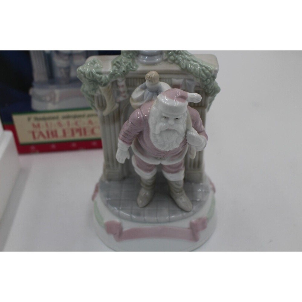 Holiday Classics 8" Handpainted Wind Up Music Santa Christmas Tablepiece Vintage - Picture 2 of 2